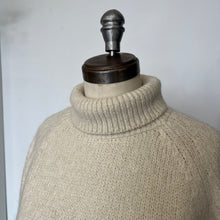 Charger l'image dans la galerie, Chandail en laine d'alpaga The Group Babaton
