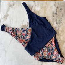 Charger l'image dans la galerie, Maillot de bain deux pièces réversible Rose Buddha
