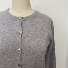 Charger l&#39;image dans la galerie, Cardigan House of Liberty gris *Nouvelles tailles*
