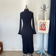 Charger l&#39;image dans la galerie, Robe Majestic Filatures Deluxe en tricot bleu scintillant

