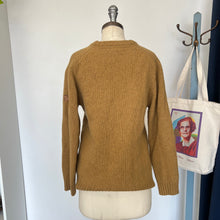 Charger l'image dans la galerie, Chandail en laine Lada Fjall Raven
