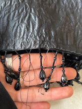 Charger l'image dans la galerie, Jupe Ganni à franges à perles
