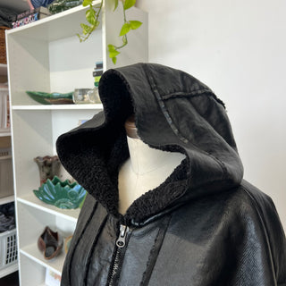 Manteau mi-saison Simon Chang - Les Mal-Aimés ❤️‍🩹