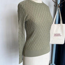 Charger l'image dans la galerie, Chandail Tahari
