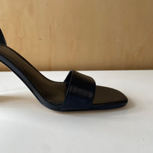 Charger l&#39;image dans la galerie, Chaussures à talon MICHAEL KORS
