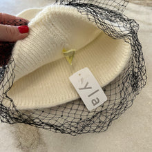 Charger l'image dans la galerie, Tuque avec filet
