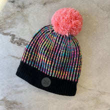 Charger l&#39;image dans la galerie, Tuque hiver rose et noir Deux par Deux
