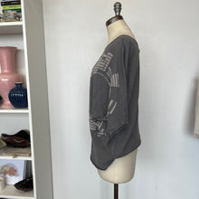 Charger l'image dans la galerie, Chandail ample Sarah Pacini
