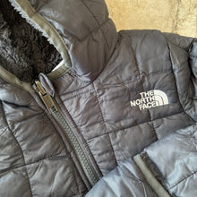 Charger l'image dans la galerie, Combinaison ThermoBall bébé The North Face - Les Mal-Aimés ❤️‍🩹
