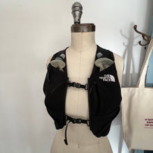 Charger l&#39;image dans la galerie, Veste de course The North Face Summit Run Race Day - 8L

