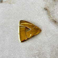 Charger l'image dans la galerie, Broche triangulaire dorée Monet

