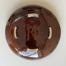Charger l'image dans la galerie, Assiette Céramique de Beauce #2115 Vachon
