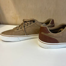 Charger l'image dans la galerie, Chaussures Bass
