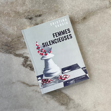 Charger l&#39;image dans la galerie, Livre Femmes silencieuses Cristina Vanciu
