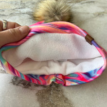 Charger l&#39;image dans la galerie, Tuque en jersey multicore Deux par Deux
