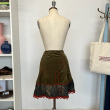 Charger l'image dans la galerie, Jupe Main Gauche
