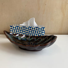 Charger l&#39;image dans la galerie, Plat feuille Céramique de Beauce #1166
