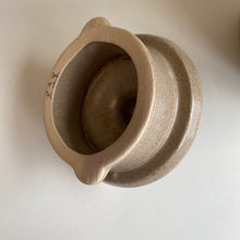 Charger l&#39;image dans la galerie, Pichet Céramique de Beauce C-3140
