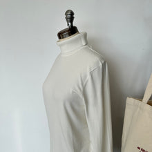 Charger l&#39;image dans la galerie, Chandail à col roulé Yaya Women
