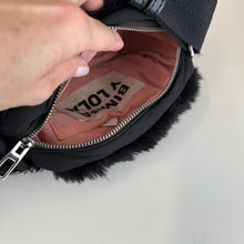 Charger l'image dans la galerie, Sac bandoulière fausse fourrure Bimba Y Lola
