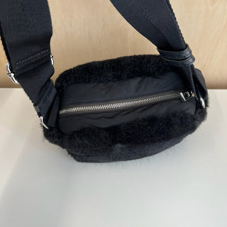 Sac bandoulière fausse fourrure Bimba Y Lola