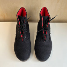 Charger l'image dans la galerie, Bottes vintage en feutre et laine
