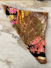 Charger l&#39;image dans la galerie, Foulard en soie Salvatore Ferragamo
