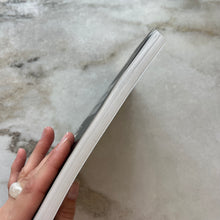 Charger l&#39;image dans la galerie, Livre Nauetakuan un silence pour un bruit Natasha Kanapé Fontaine
