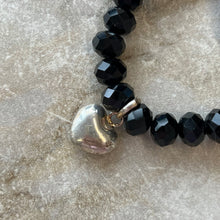 Charger l&#39;image dans la galerie, Bracelets noirs avec breloques

