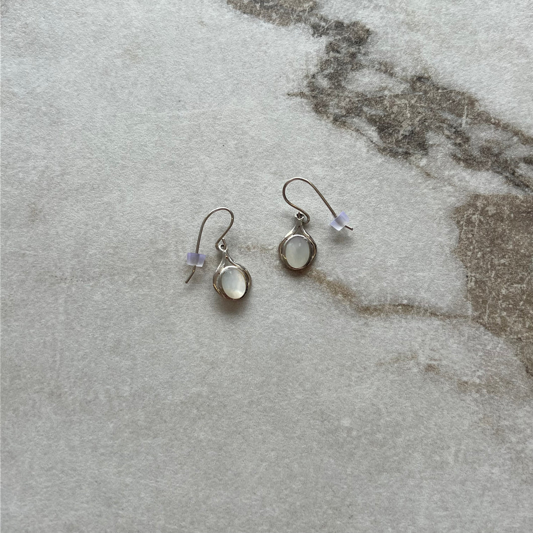 Boucles d'oreilles pierres blanches