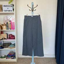 Charger l'image dans la galerie, Pantalon en nylon jambe large Vallier
