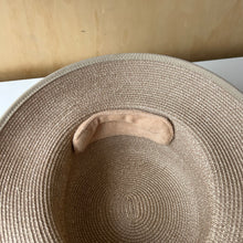 Charger l&#39;image dans la galerie, Chapeau Canadian Hat
