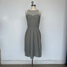 Charger l&#39;image dans la galerie, Robe Jennifer Glasgow Osaka verte
