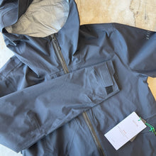 Charger l'image dans la galerie, Manteau long imperméable à 3 couches Gracia Vallier
