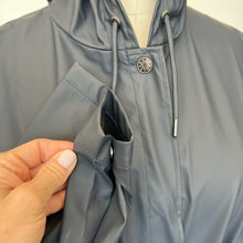 Charger l'image dans la galerie, Manteau de pluie A-Line Longer Rains
