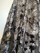 Charger l'image dans la galerie, Robe de soirée majestueuse à jupe volumineuse Ariane Carle Design

