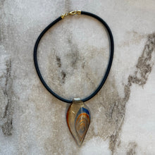 Charger l&#39;image dans la galerie, Collier de verre
