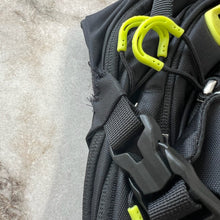 Charger l'image dans la galerie, Sac pour homme Osprey Raptor 14L w/Res - Les Mal-Aimés ❤️‍🩹
