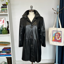 Charger l'image dans la galerie, Manteau en cuir Lavoie Morin cuir et fourrures
