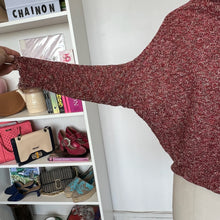 Charger l'image dans la galerie, Chandail rouge Sarah Pacini
