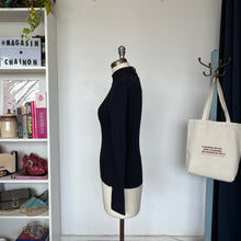 Charger l'image dans la galerie, Chandail Prudie en tricot côtelé Tara Jarmon
