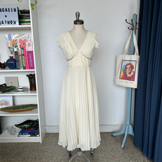 Robe midi plissée en mousseline Self-portrait - Les Mal-Aimés ❤️‍🩹