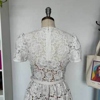 Robe en dentelle florale Self-portrait