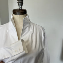 Charger l'image dans la galerie, Chemise blanche en coton Holt Renfrew
