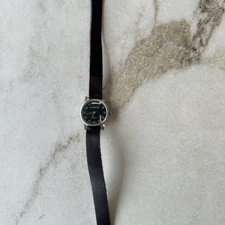 Montre 26mm bracelet long brun et rouge Chikiboom