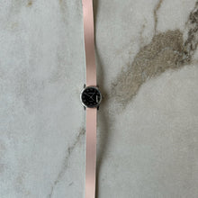 Charger l'image dans la galerie, Montre 26mm bracelet long rose pâle Chikiboom
