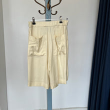 Charger l'image dans la galerie, Shorts écru (nude)
