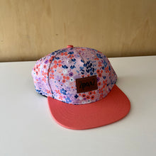 Charger l&#39;image dans la galerie, Casquette fleurs Deux par Deux
