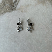 Charger l'image dans la galerie, Boucles d'oreilles cercles Spoutnik
