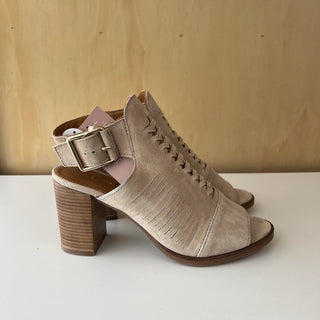 Chaussures Arena Alpe